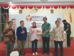 Bawaslu Kota Bandarlampung Serahkan Laporan Penanganan Pelanggaran Tahun 2021