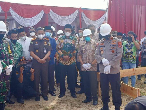 IMG 20220310 WA0073 scaled 1 Sempat Ditunda, Kapolda Lampung Resmi Letakan Batu Pertama Mapolres Pringsewu