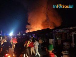 Kebakaran di Pasar Unit 2 Tulangbawang, 10 Kios Dilahap Sijago Merah