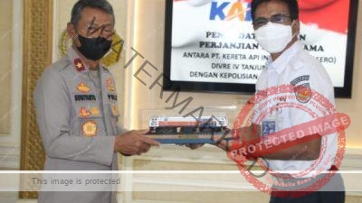 IMG 20220519 WA0343 scaled 1 Polda Lampung Tandatangani Kerjasama Bersama PT KAI Tanjungkarang ​​​​​​​