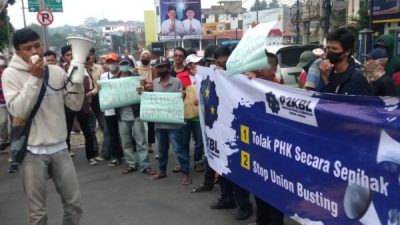Pemkot Bandarlampung PHK 9 Petugas Kebersihan Sepihak, Massa Unjukrasa