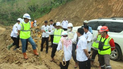 Bupati Parosil Harapkan PLTA Sumber Jaya Libatkan Tenaga Kerja Lokal