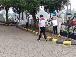 Jumat Bersih Polres Lamtim di Masjid Darussalam Mataram