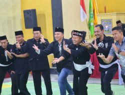 Dinilai Kontributif, Bupati Parosil Dinobatkan Sebagai Warga Kehormatan PSHT Lambar Pusat Madiun