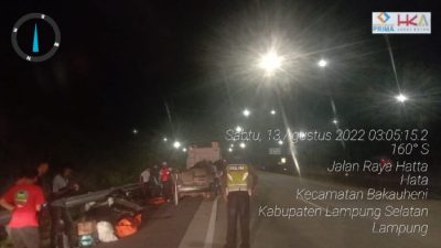 Kecelakaan di Ruas Tol Bakauheni-Terbanggi Besar Libatkan 2 Mobil Innova dan 2 Korban Meninggal