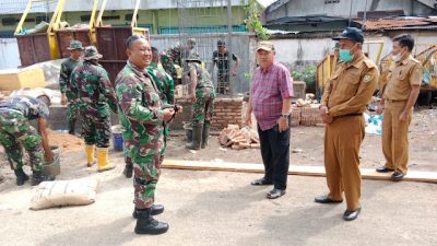 Program Pengolahan Limbah Sampah Kodim 0410 di Kelurahan Pesawahan