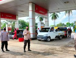 BBM Naik, Polres Lamtim Terjunkan 30 Personel Amankan SPBU