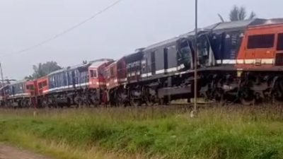 Tak ada Korban Jiwa, Kereta Api Babaranjang Saling Adu Kepala di Stasiun Rengas Lamteng