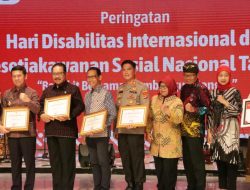 Kapolres Lampung Selatan AKBP Edwin Terima Penghargaan dari Menteri Sosial