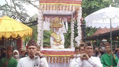 Bergelar Batin Mustika Cahaya Marga,Walikota Bandar Lampung Disambut Tari Sembah