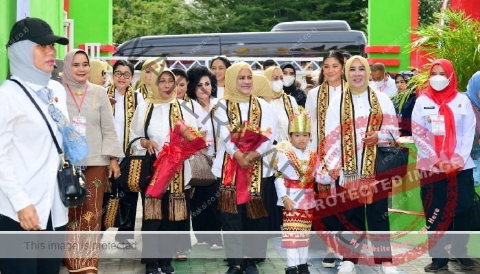 IMG 20230308 WA0160 Ibu Negara Iriana Jokowi dan Anggota OASE KIM Demo CTPS dan Ikut Main Permainan Rakyat
