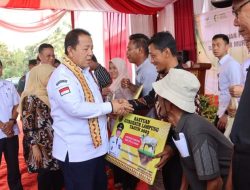 Gubernur Arinal Djunaidi Launching Penyaluran Bantuan Pangan di Kabupaten Pringsewu