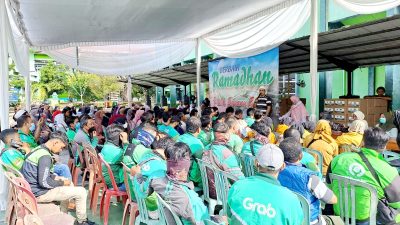 Distribusikan 15 Ribu Paket Sembako, Sahabat dan Alumni SMP Negeri 1 Metro Angkatan 87 atau 90 Berbagi Ramadhan