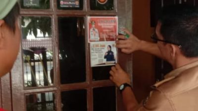 Aroma Persaingan Tercium, Lurah Pasang Stiker Balon Anggota Dewan di Rumah Warga