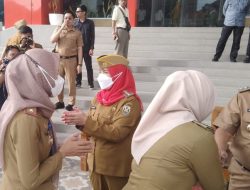 Jaga Kekompakan dan Sosialisasikan Program Biling, Eva Dwiana Gelar Halal Bihalal