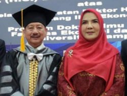 Unila Berikan Kembali Gelar Doktor pada Herman HN, Ini Alasannya