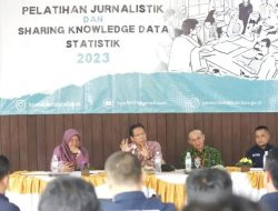 Wartawan dapat Pembekalan Jurnalistik dari BPS Lampung Barat
