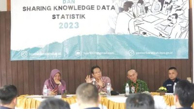 Wartawan dapat Pembekalan Jurnalistik dari BPS Lampung Barat