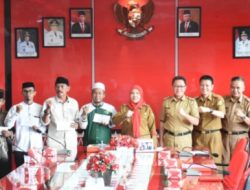 Wali Kota Bandar Lampung Eva Dwiana Salurkan Bantuan Pembangunan ke Lima Masjid dan Satu Mushola di Bandar Lampung