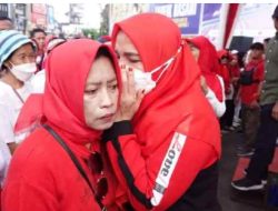 Walikota Bandar Lampung Membuka Kegiatan Lomba Olahraga Tradisional