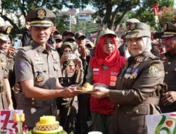 Walikota Bandar Lampung Menjadi Inspektur Upacara Pada Peringatan HUT Satpol PP Dan Satlinmas
