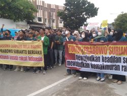 Tim Kemenangan Daerah (TKD) Provinsi Lampung di Kepung Ratusan Mahasiswa,Mirzani Djausal Tanda Tangani 10 Fakta integritas.