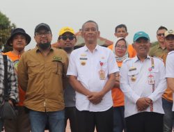 Pemkab Lampung Barat Kolaborasi Bersama Rainfores Aliance Tanam 300 Pohon Durian Tumi