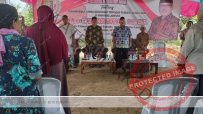 Anggota DPRD Provinsi Lampung Watoni Noerdin Sosialisasikan Perda di Desa Bernung