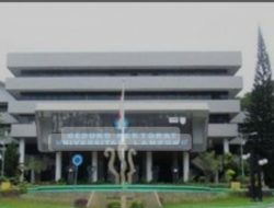 Ini Jawaban Unila terkait Dugaan Persekongkolan Proyek Sebesar 200 Miliar, Foto Rektor Prof Lusmeilia Dengan PT NK Beredar Luas