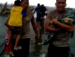 Aksi Heroik Empat Orang Polisi Selamatkan Seorang Ibu Bawa Tiga Anak Yang Hendak Melompat Kelaut