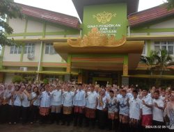 Pemkot Metro menggelar Upacara Hari Pendidikan Nasional