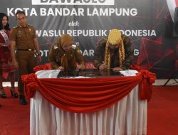 Walikota Bandar Lampung Eva Dwiana dan Ketua Bawaslu Republik Indonesia Resmikan Kantor Bawaslu Kota Bandar Lampung