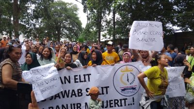 Dugaan Dijebolnya Tanggul dengan Sengaja, Ratusan Warga Geruduk Kantor Perumahan Citra Garden