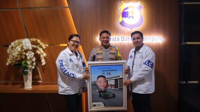 Kapolresta Bandar Lampung Terima Penghargaan Dari YLC Peradi, Ungkap Berbagai Kasus Hingga TPPO