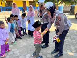 Polsana, Sat Lantas Polres Lampung Tengah Kunjungi TK Cinta Ilahi Gunung Sugih