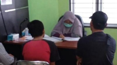 Polisi Bawa Tersangka Pembunuh Pasutri di Tanggamus ke RSJ Lampung