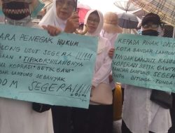 Uang Tabungan Belum Dibayar Koperasi Betik Gawi, Ratusan Pensiunan Guru Geruduk Disdik Kota Bandar Lampung