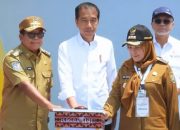 Walikota Eva Dwiana Sambut Presiden Joko Widodo Saat Resmikan Pasar Pasir Gintung