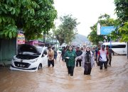 Gerak Cepat, Walikota Bandar Lampung Eva Dwiana Tinjau Lokasi Terdampak Banjir di Kecamatan Panjang