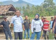 Harus Segera Diperbaiki, Wakil Ketua DPRD Lampung Selatan Tinjau Jembatan Di Desa Tajimalela
