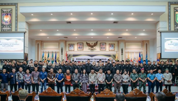 IJP Lampung Dikukuhkan, Gubernur Dorong Sinergi Jurnalis dan Pemerintah