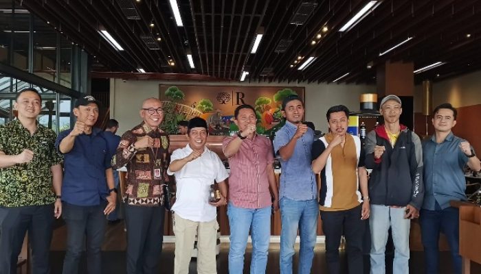 Bupati Lambar Dukung Agenda IJP Lampung Diskusi Publik dan Terbitkan Buku Setahun Mirza Jihan