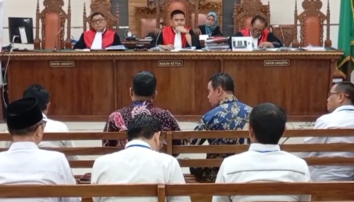Gindha Ansori Wayka Soroti Keabsahan Alat Bukti Yang Digunakan Jaksa