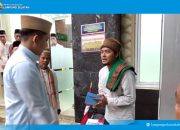 121 Hari Jalan Kaki ke Mekkah, Musafir Asal Surabaya Ini Tak Menyangka Dapat Bantuan dari Bupati Egi Saat Iktikaf di Lampung Selatan