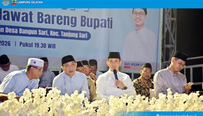 Apresiasi Pecinta Al-Qur’an, Bupati Egi Beri Hadiah Umrah untuk Dua Jemaah di Shobat Tanjung Sari