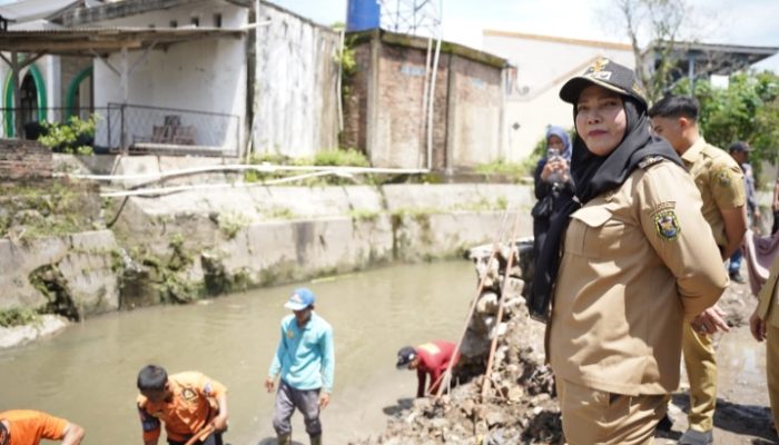 Gerak Cepat Walikota Bandar Lampung Tinjau Lokasi Perbaikan Saluran Air Di Tanjung Senang