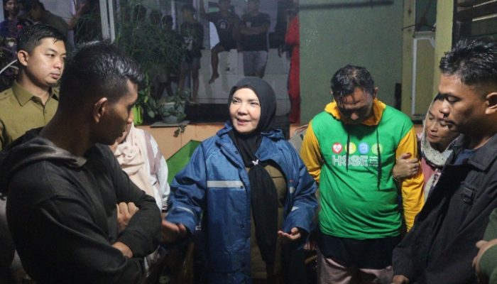 Wali Kota Bandar Lampung Eva Dwiana Temui Keluarga Korban Yang Terbawa Arus Sungai