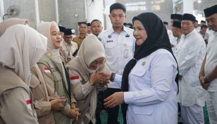 Selain Melepas Seribuan Lebih Jamaah Calon Haji Di Masjid Alfurqon, Bunda juga Upayakan 2 Juta Jamaah Tahun Depan