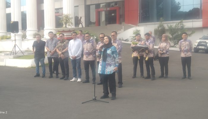 Pemkot Bandar Lampung Memberikan Bantuan Kendaraan Operasional Puskesmas Sebanyak 31 unit Mobil