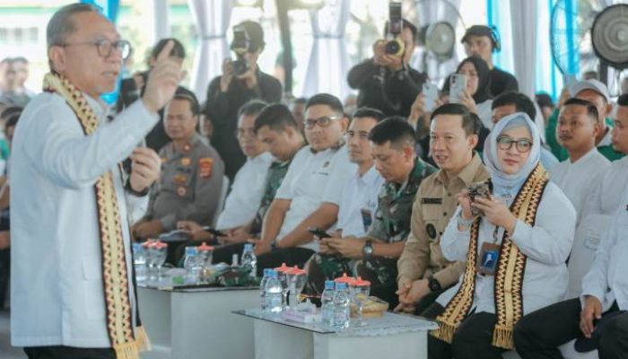 Sekdaprov Marindo Kurniawan Dampingi Menko Pangan Zulkifli Hasan dan Menteri Perdagangan Budi Santoso dalam Acara Rembuk Tani, Lampung Selatan